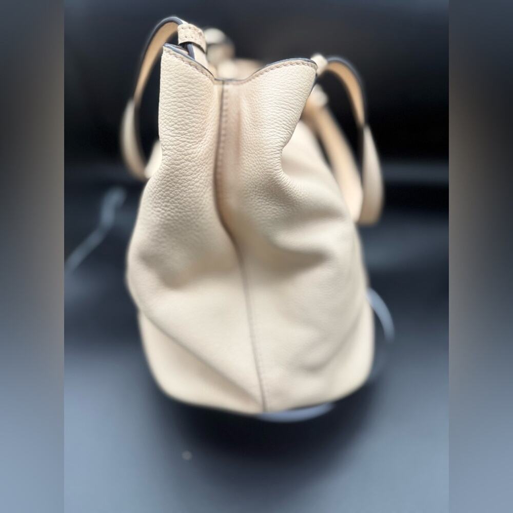 Tory Burch Thea Center Zip Tote – Sweet Melon – EUC - Picture 9 of 15